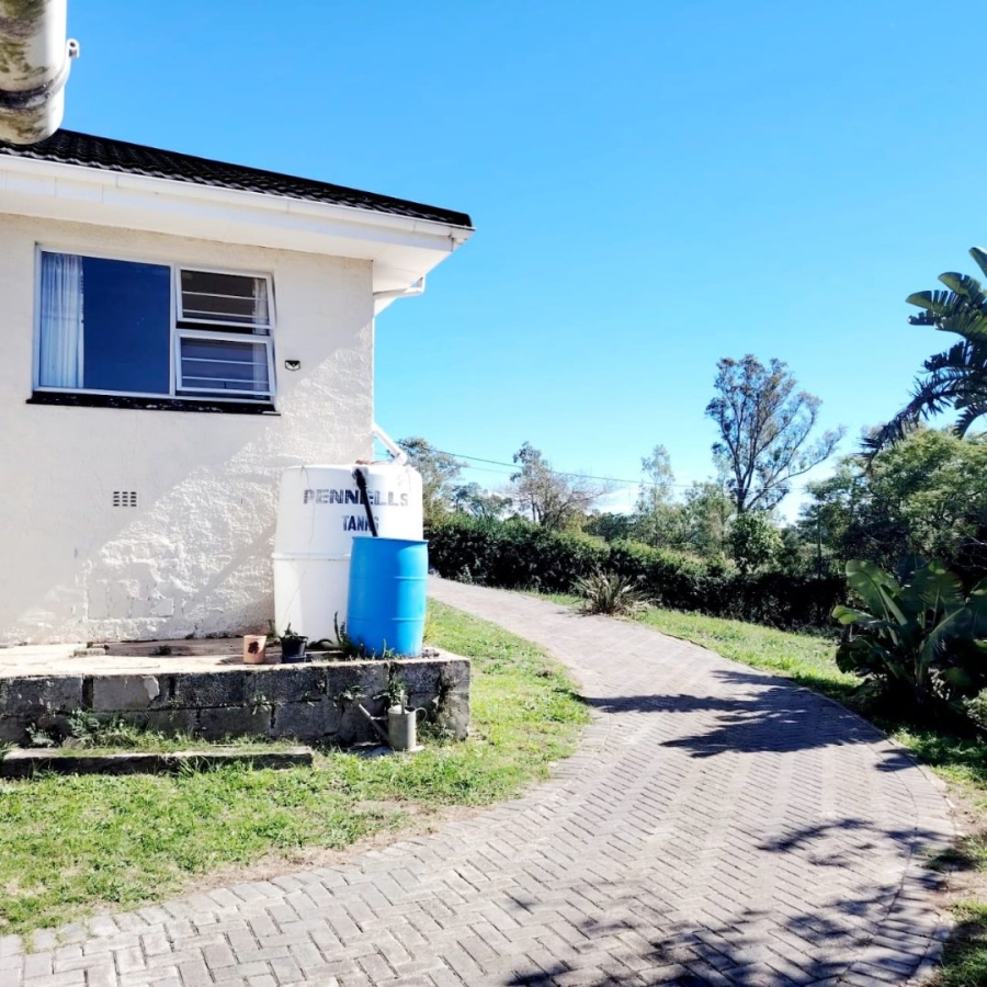 3 Bedroom Property for Sale in Summerpride Eastern Cape